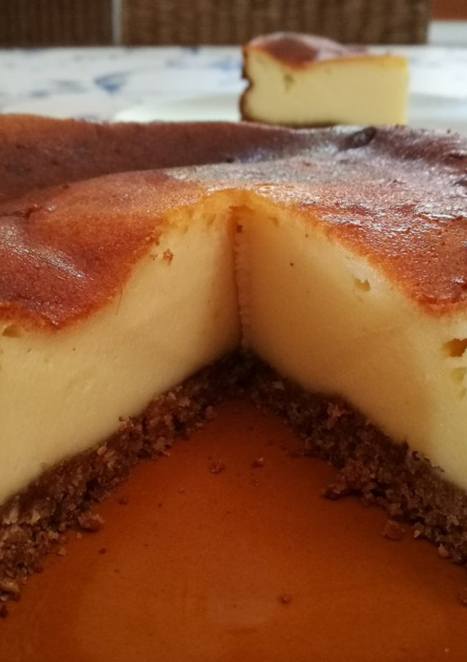 Una foto de Pastel de queso mascarpone para dos con base de galletas 🧀 ✌️