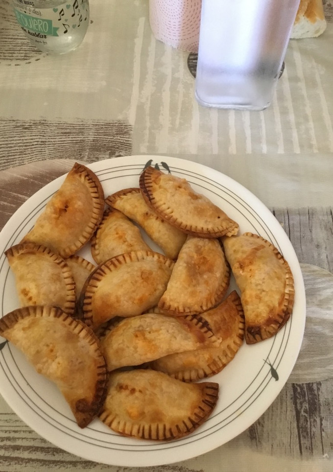 Una foto de Empanadillas de pizza al horno