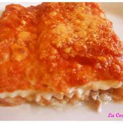 Una foto de Canelones de atún y tomate