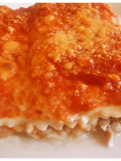 Una foto de Canelones de atún y tomate