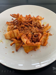 A picture of Deep Fried Sun-dried Squids.