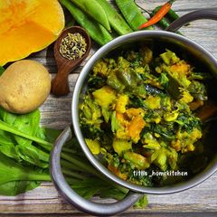 A picture of Spinach Mishmash(Palak Shaak Ghonto).
