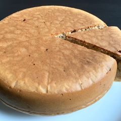 A picture of Rice Cooker Sultana Bread.