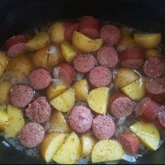 A picture of Kielbasa & Potatoes in Crockpot.
