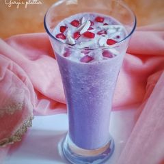 Pomegranate Milkshake A picture of Pomegranate Milkshake.