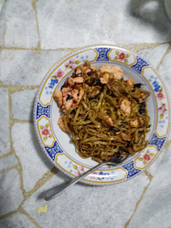 A picture of Stir fry noodle.