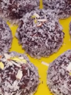 બીટ રૂટ લાડુ(Beetroot lAdu Recipe in Gujarati) રેસીપી મુખ્ય ફોટો