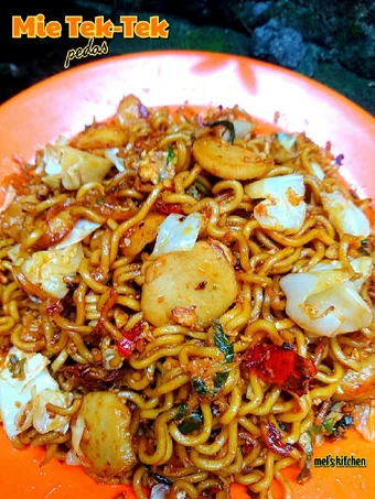 Cara Gampang Menyiapkan Resep Mie Tek-tek Pedas yang Lezat Anti Ribet, Mantap Sekali