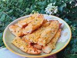 Bánh mì bơ tỏi bằng nồi chiên không dầu