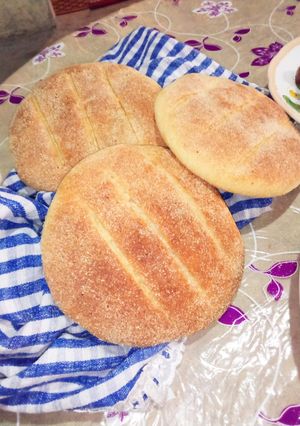 صورة لوصفة الخبز وهل يخفى القمر أساس جميع الوجبات والموائد 😜🍞🥖