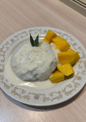 Foto resep Mango Sticky Rice Kuah Susu Evaporasi