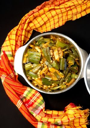 ঢেঁড়স ও আলু ভাজি রেসিপির প্রধান ছবি