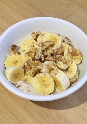 Foto principal de Porridge con plátano y nueces