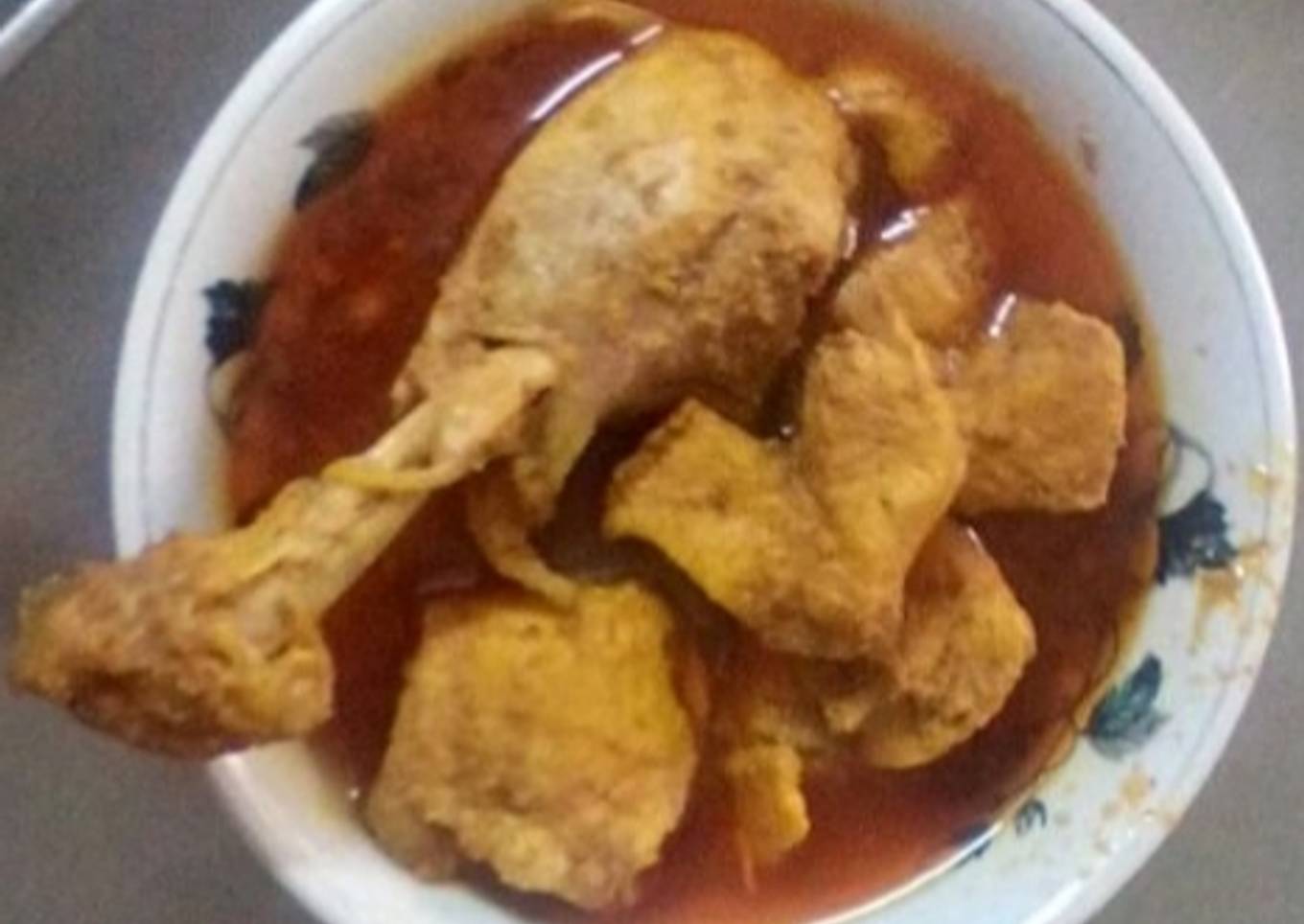 Kolhapuri Chicken with gravy