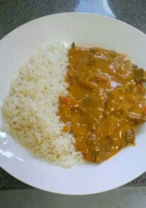 Una foto de Pollo al curry