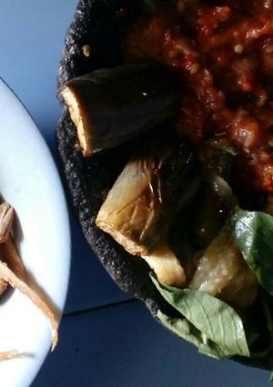 Foto resep Tempe terong daun kemangi penyet