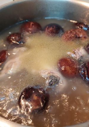 筍片香菇排骨雞湯 的食譜成品照片