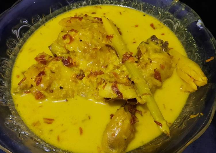 Resep @GURIH Opor ayam kuning resep masakan rumahan yummy app