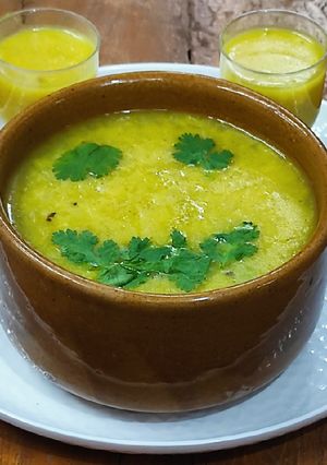 A picture of Moong dal soup/sorba.