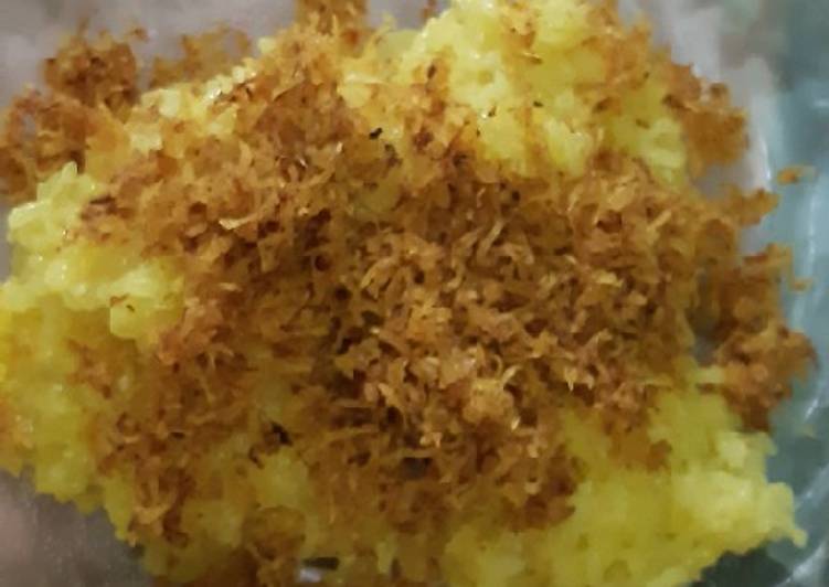 Cara Gampang Membuat Ketan kuning tabur kelapa rice cooker, Menggugah Selera