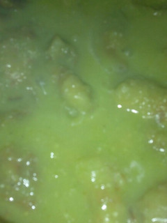 Una foto de CHICHARRÓN CON SALSA VERDE A LA Mario's