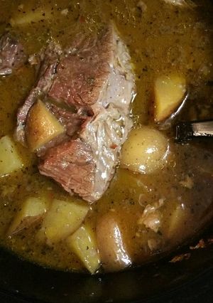A picture of 3 Envelope Roast with Potatoes.
