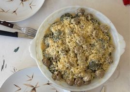 Malfatti de Espinaca con Salsa de Champiñones