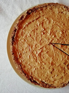 Karamellás-mousse torta recept fotója
