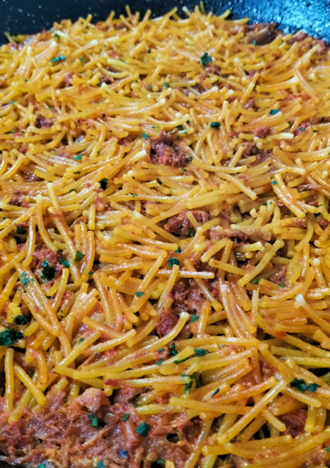 Una foto de Fideos pulled pork