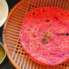 A picture of Beetroot Paratha.