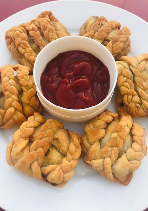 A picture of Braided samosa.