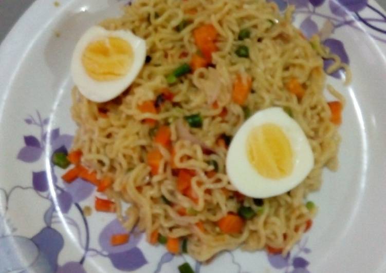 How to Prepare Awsome Veggie indomie Cooking Basics for Newbies