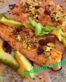 Filetes de trucha con pistachos, pasas y aguacate