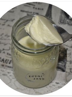 優格機自製酸奶油 的食譜成品照片