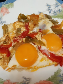 Una foto de Huevos estrellados picantones