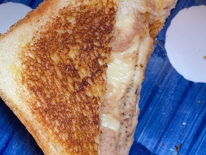Anti Ribet, Bikin Tuna melt toast sandwich Rumahan