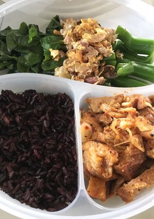 รูปของ ปิ่นโตลาบ lchf
