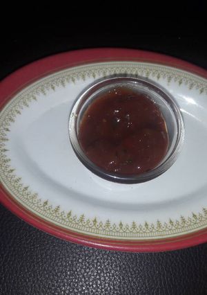 A picture of Shezwan Chutney.