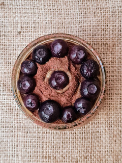 Una foto de Mousse saludable de palta y cacao 🥑 🍫 sin azúcar agregado ni edulcorante, en 5 minutos y plant based