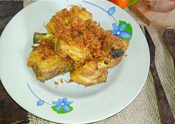 Ayam goreng lengkuas