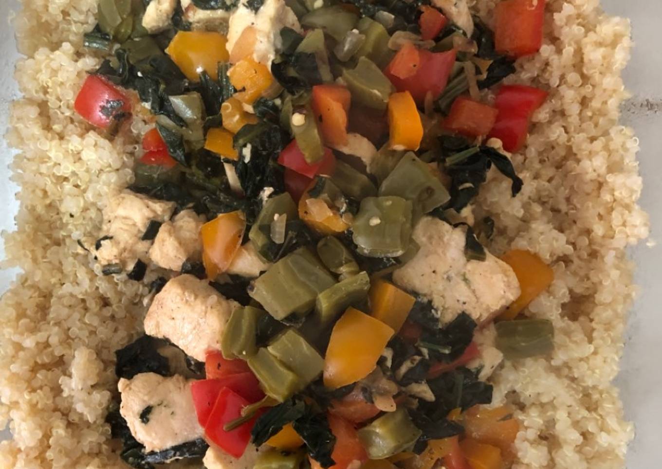 Guiso de quinoa con verduras y pollo