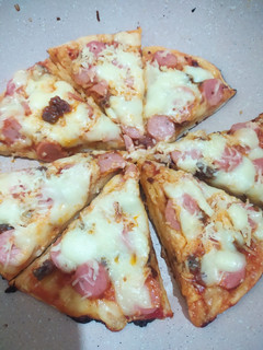 Foto resep Pizza Teflon Isi Kulkas