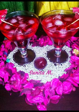 A picture of Plum lemonade.