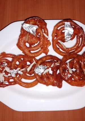 A picture of Traditional Punjabi Jabeli.
