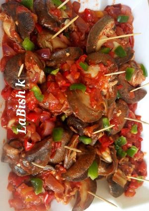 A picture of Peppered snail.