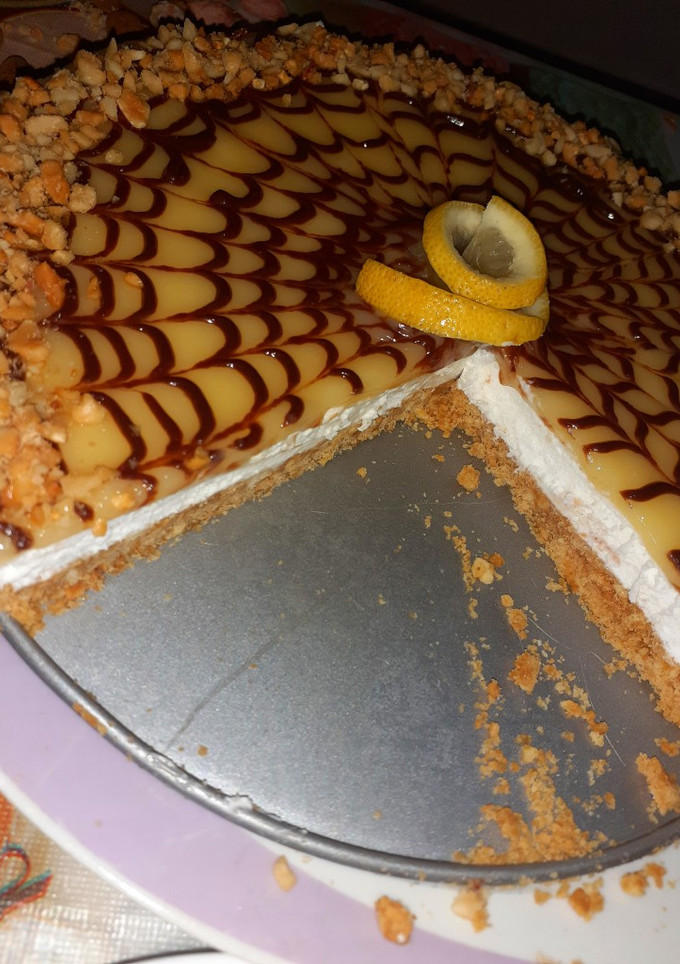 Una foto de Tarta de limón sin horno 🍋🍋