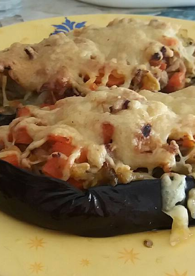 Una foto de Berenjena rellena con atún🍆