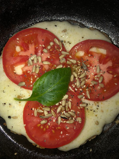 Una foto de Pizza de avena y harina integral a la sartén 👌