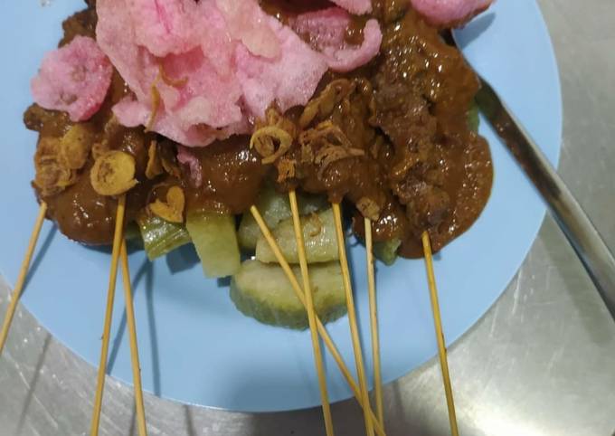 Anti Ribet, Membuat Sate lontong bumbu kacang Bunda Pasti Bisa