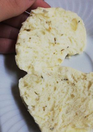 Una foto de Pancito sin gluten(miren la miga) 🤤